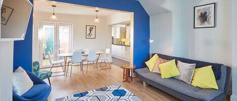 منزل | 3 عدّة غرف نوم وخدمة الإنترنت