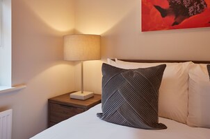 Apartment | 2 bedrooms, desk, soundproofing, Internet