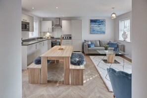 2 bedrooms - Host Stay Shipwrights (Whitby)