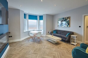 Hus | 2 sovrum, skrivbord, ljudisolering och internet