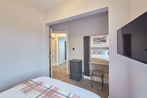 2 habitaciones, escritorio y sistema de insonorización