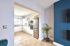 Apartment | 2 bedrooms, desk, soundproofing, Internet - Host Stay Bellevue Apartment 1 (Redcar)