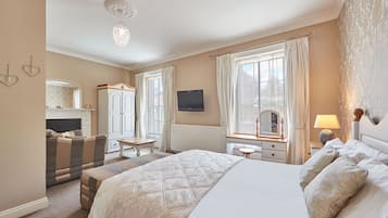 House | 7 bedrooms, Internet