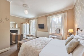 7 bedrooms, Internet - Host Stay Rosedale House (Richmond)