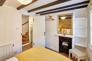 House - Host Stay Thimble Cottage (Whitby)