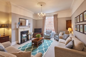 House | 4 bedrooms, Internet