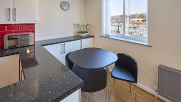 Rumah | 2 kamar tidur dan internet