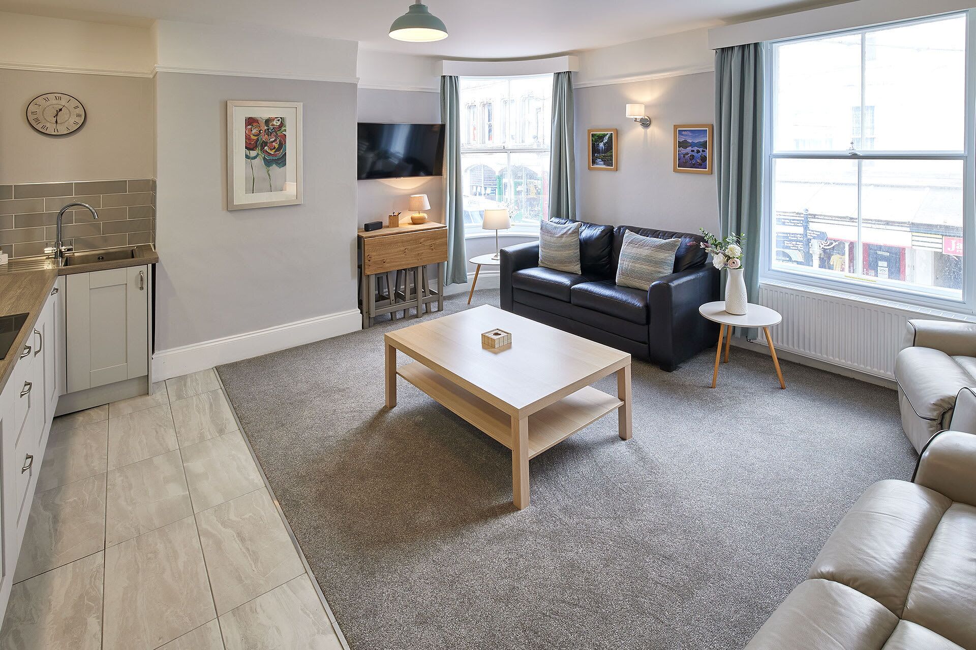 Apartemen | 2 kamar tidur dan internet