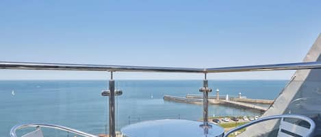 Apartment | 3 bedrooms, Internet