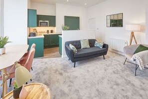 2 bedrooms, Internet - Host Stay Beach View (Whitby)