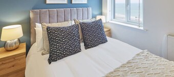 Host Stay Sea Watcher