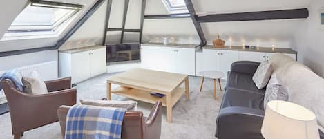 Apartment | 2 bedrooms, Internet