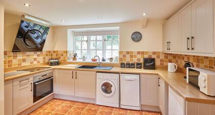 Host Stay Heron Cottage