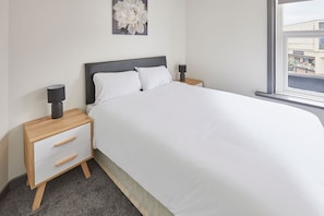 3 bedrooms, soundproofing - Host Stay Apartment 1 Clarendon (Redcar)