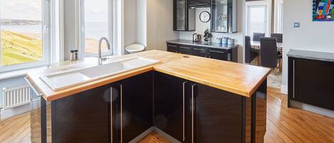 公寓 | 3 間睡房、書桌