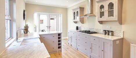 منزل | 4 عدّة غرف نوم