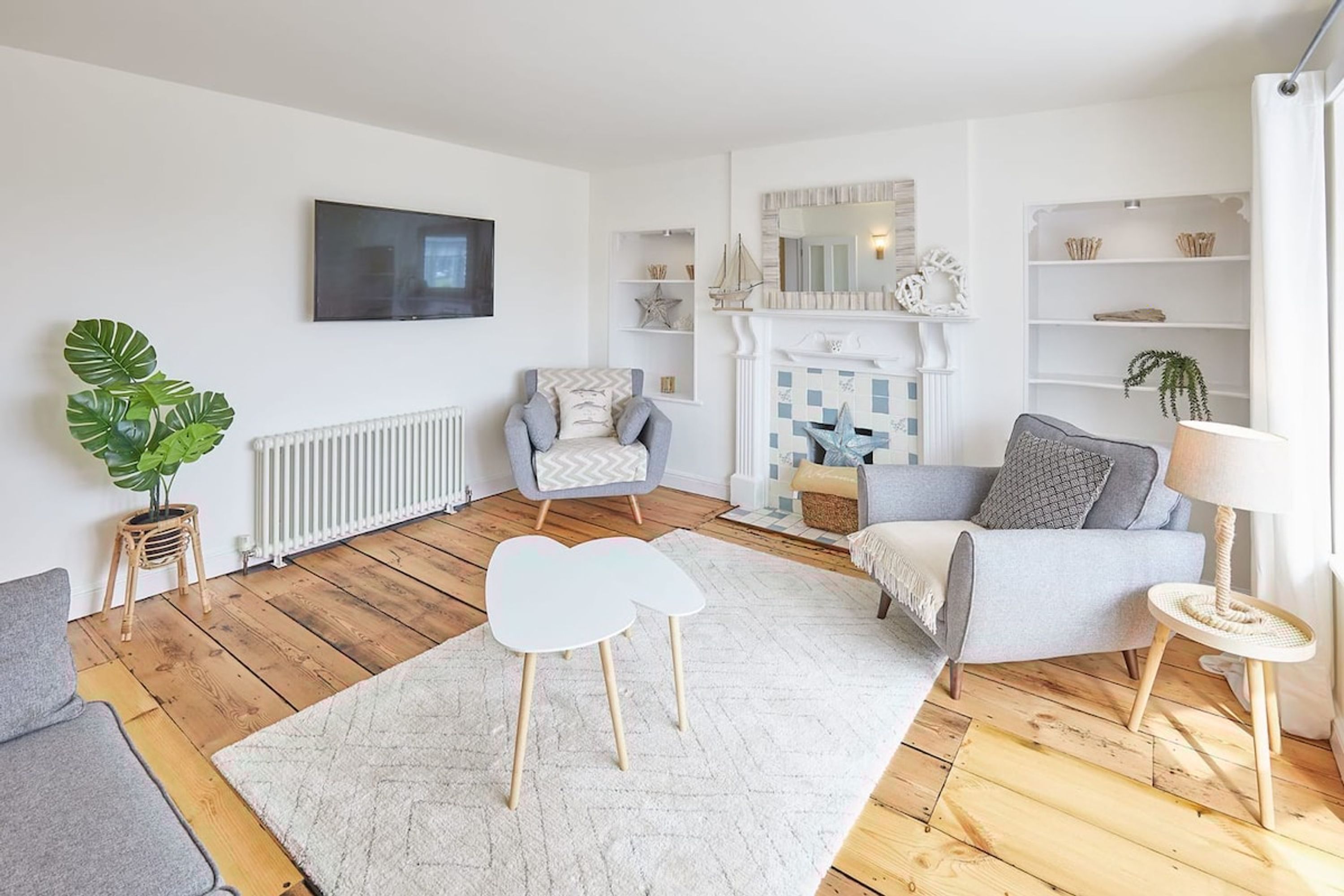 2 bedrooms