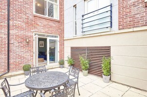 Apartment, Accessible | 2 bedrooms, desk