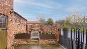 4 عدّة غرف نوم