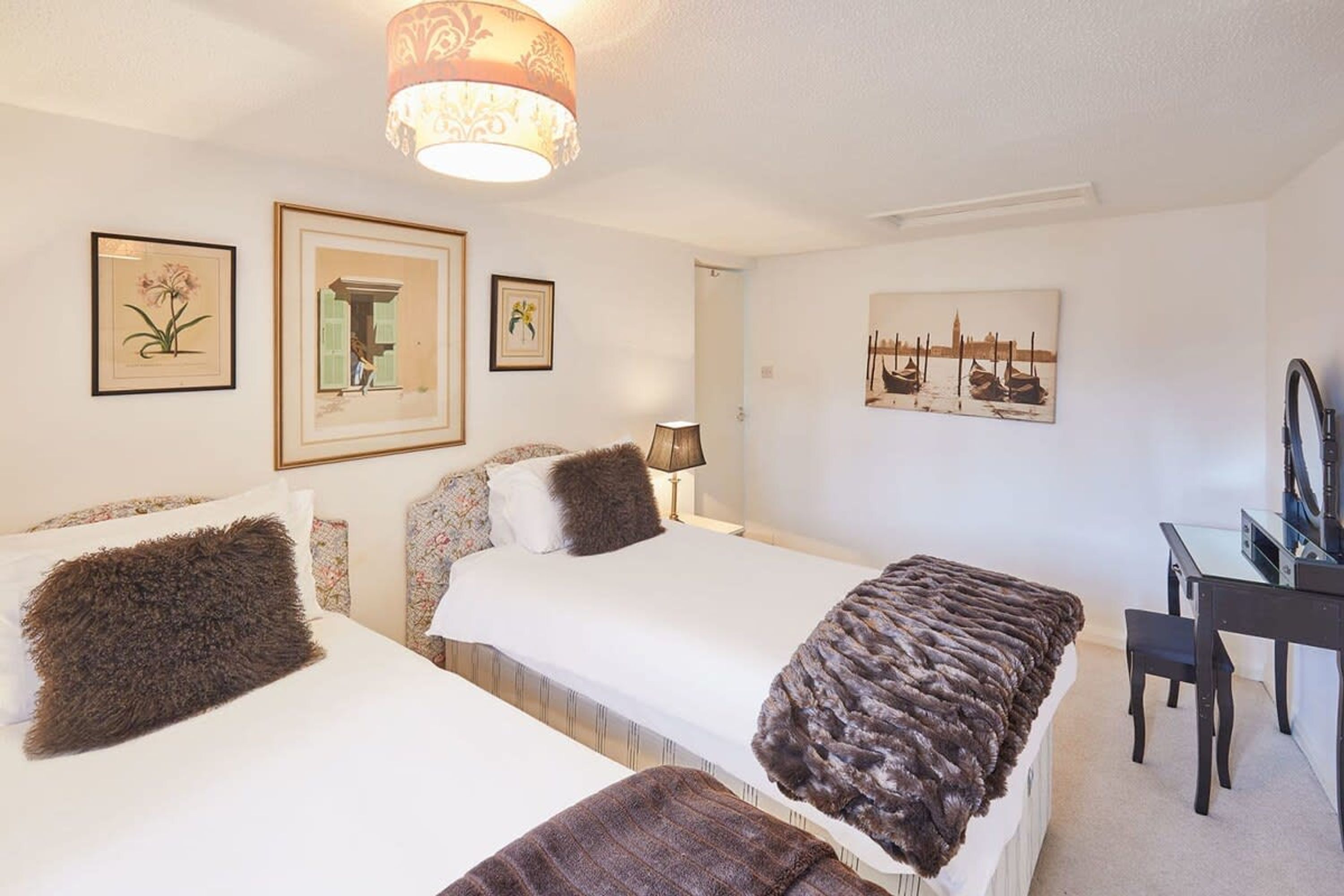 Rumah, Boleh Merokok | 3 kamar tidur