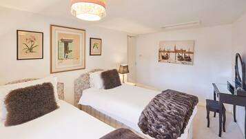 Rumah, Boleh Merokok | 3 kamar tidur