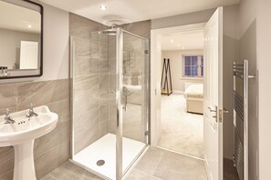 Casa | 4 habitaciones y internet 