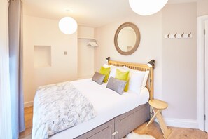 2 bedrooms