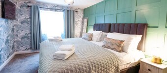 Host Stay Iris Cottage