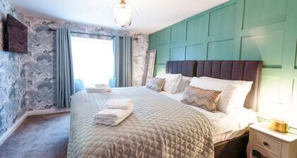 Host Stay Iris Cottage