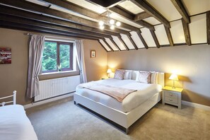 House | 3 bedrooms - Host Stay Larpool Mews Holiday Home (Whitby)