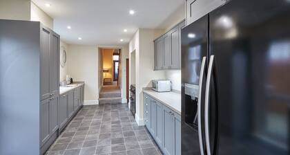 Host Stay The Townhouse