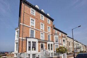 House | 1 bedroom - Host Stay The Salt Nook (Whitby)