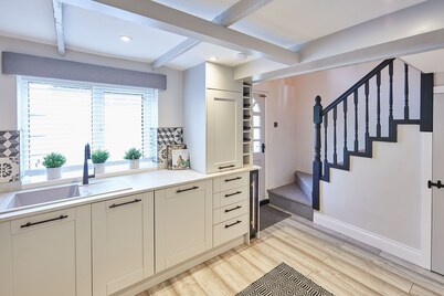 Host Stay 19 West End