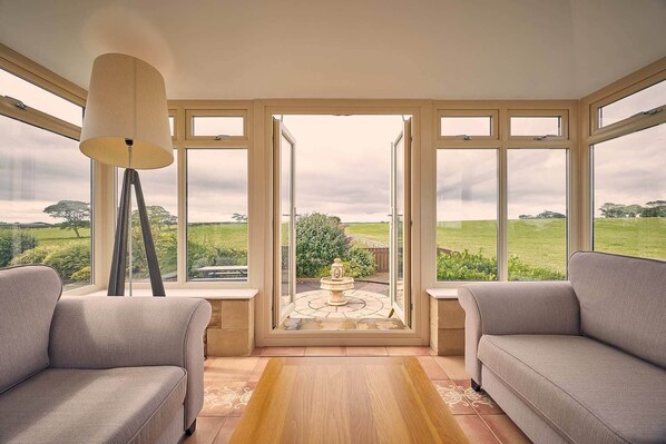 House | 5 bedrooms, Internet - Host Stay Cheviot View (Seahouses)