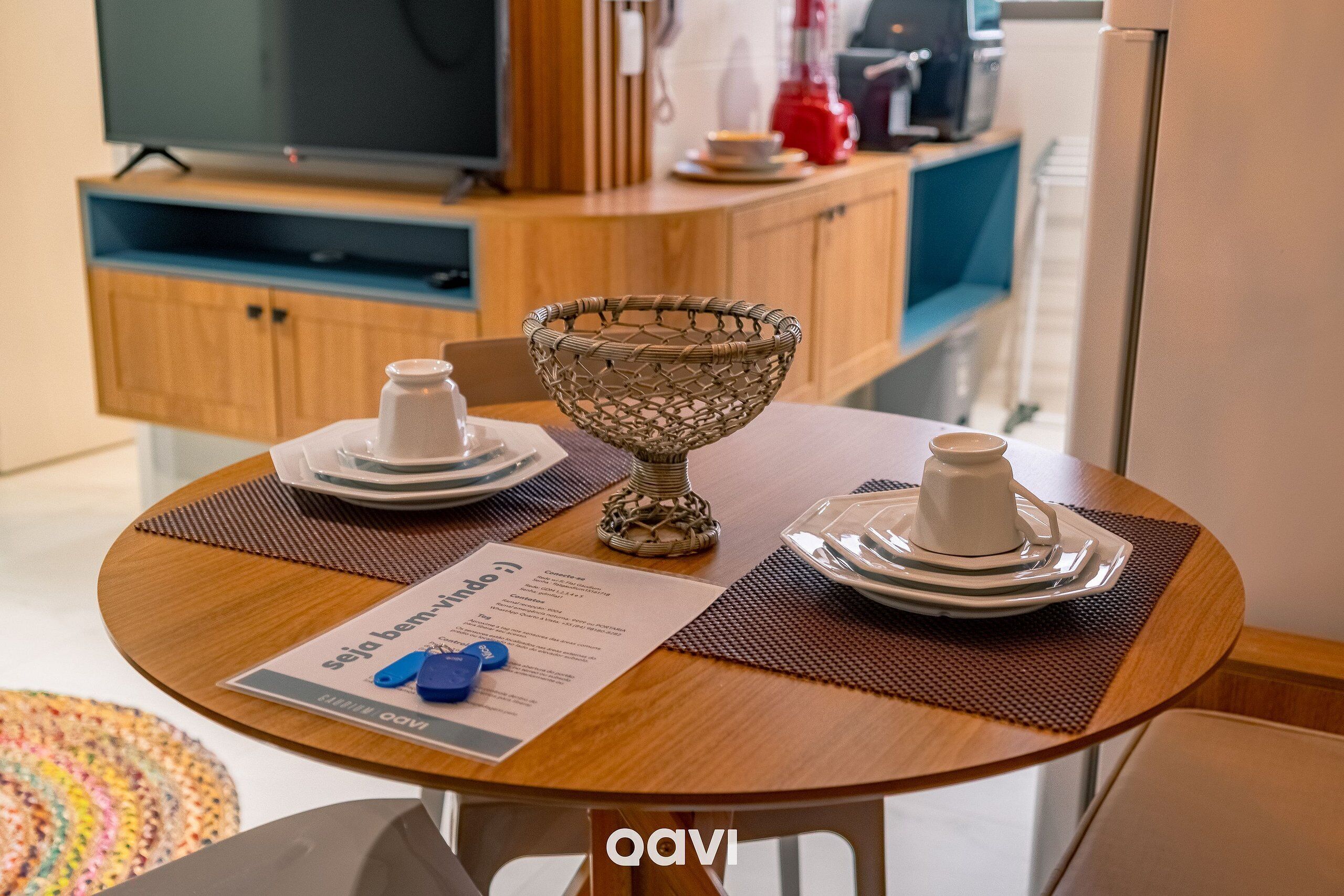 Basic Apartment | Dining