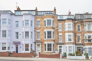 Leilighet | 1 soverom, skrivebord og internett