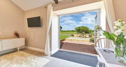 Host Stay The Pepper Pot