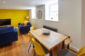 House | 2 bedrooms - Host Stay The Royal Hideaway (Whitby)