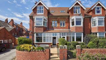 Casa | 6 habitaciones y escritorio