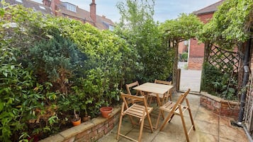 บ้านพัก | 6 ห้องนอน, โต๊ะทำงาน