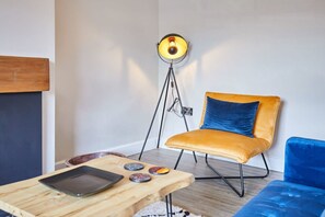 House | 2 bedrooms, desk - Host Stay 2 College Square (Middlesbrough)