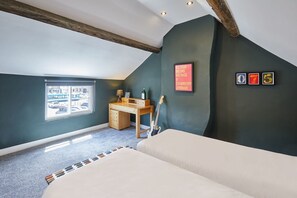 House | 2 bedrooms, desk - Host Stay 2 College Square (Middlesbrough)