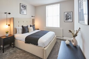 House | 7 bedrooms - Host Stay Parkside Villa (Harrogate)