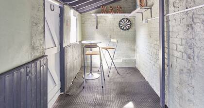 Host Stay Seagull Cottage