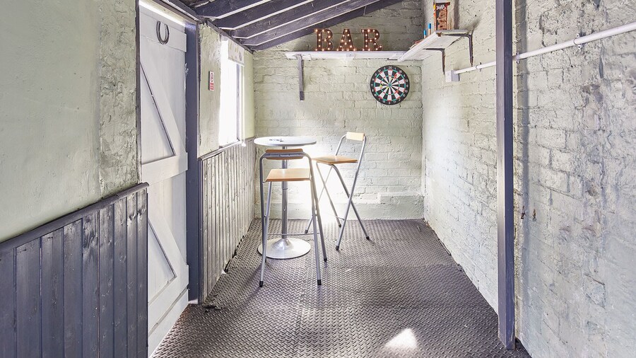 Host Stay Seagull Cottage