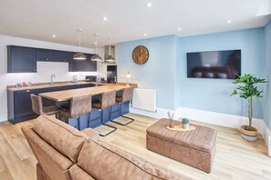 Apartment | 2 bedrooms - Host Stay The Seaside Escape (Saltburn-by-the-Sea)