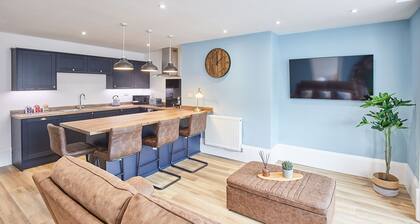 Host Stay The Seaside Escape