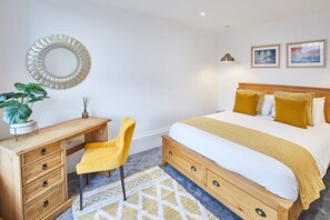 Apartment | 2 bedrooms - Host Stay The Seaside Escape (Saltburn-by-the-Sea)