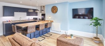 Host Stay The Seaside Escape