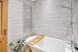 Apartment | 2 bedrooms - Host Stay The Seaside Escape (Saltburn-by-the-Sea)